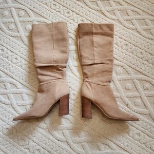 6.5 VINCE COMUTO Suede Tan knee high Boots